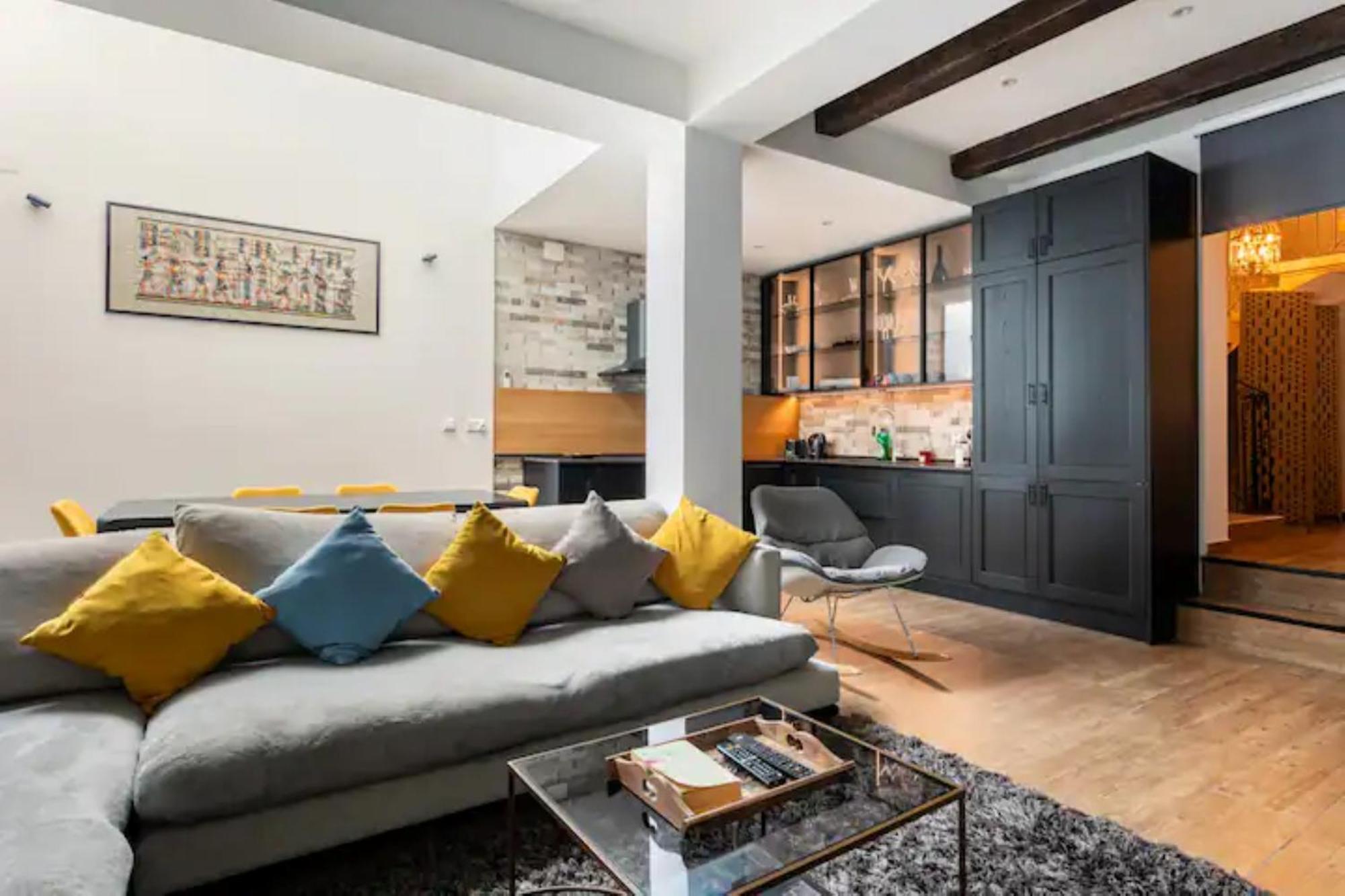 Rooftop Heated Jacuzzi, Fireplace, A Unique Home! *