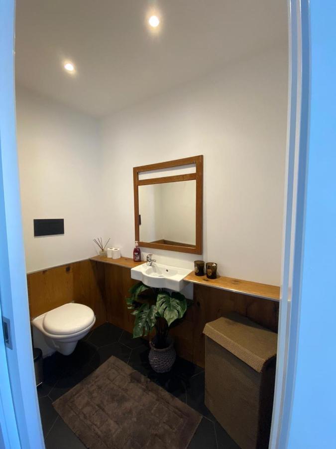 Rooftop Heated Jacuzzi, Fireplace, A Unique Home! بيت للعطل *
