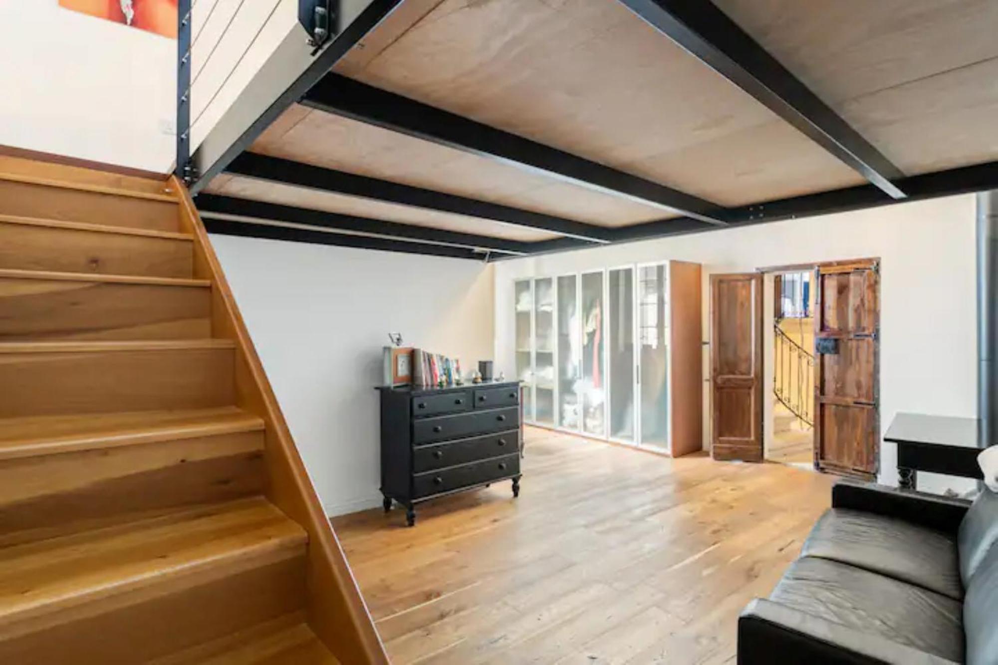 Rooftop Heated Jacuzzi, Fireplace, A Unique Home! *
