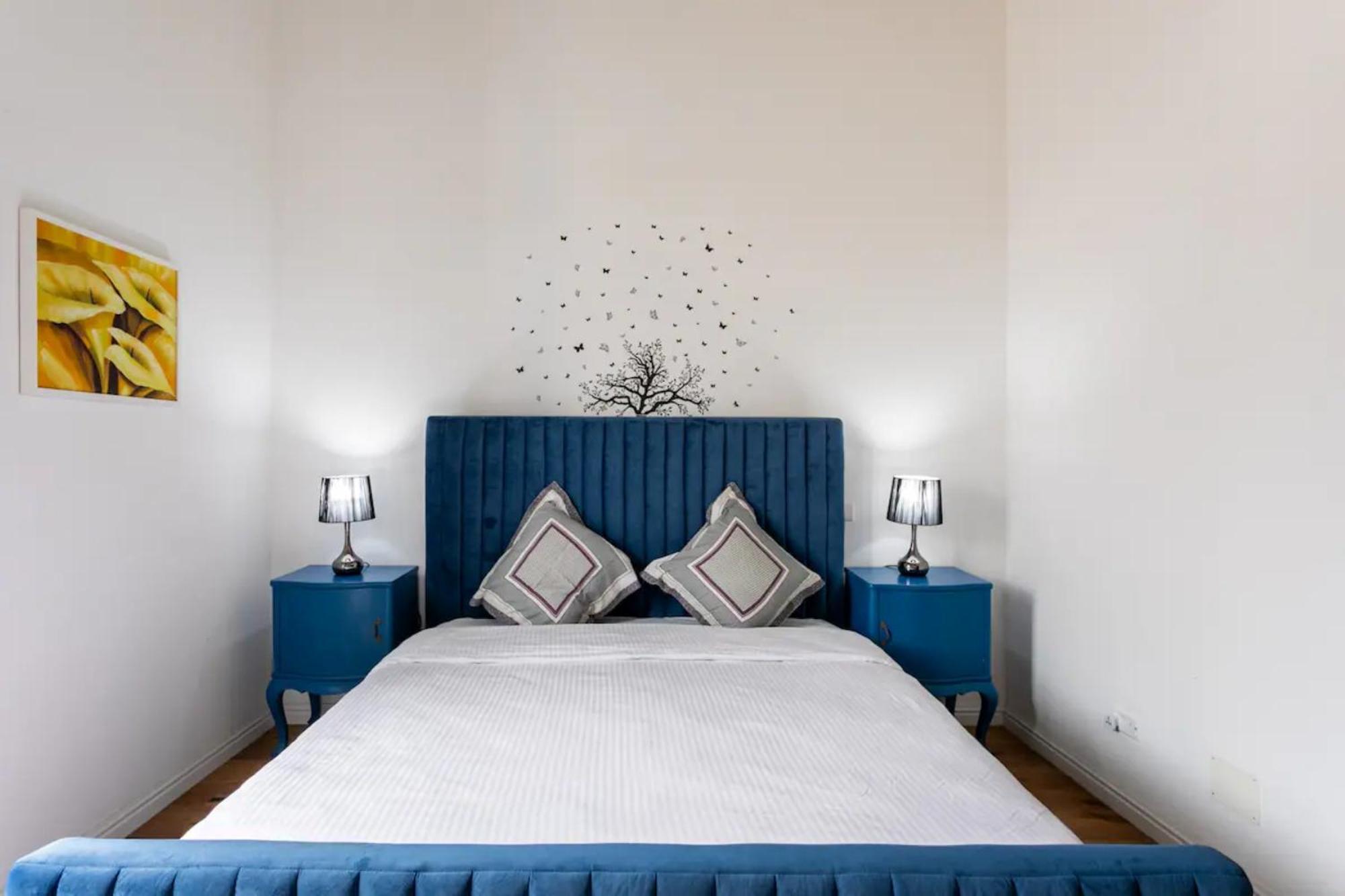 Rooftop Heated Jacuzzi, Fireplace, A Unique Home! بيت للعطل Żebbuġ